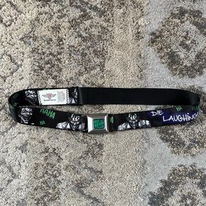 Buckle-Down Joker Die Laughing Seat Buckle Belt